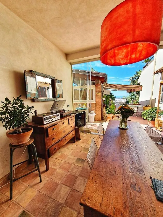 Bed & Breakfast Al 33 Giri Bed and Breakfast Cefalù