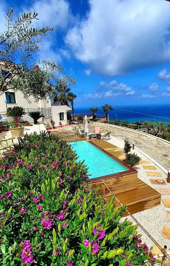 Al 33 Giri Bed and Breakfast Cefalù 0*,
