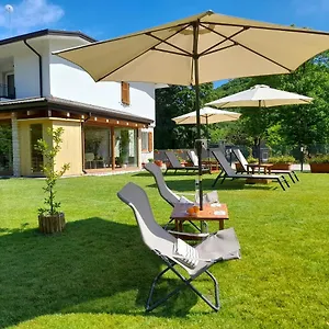 https://miravallesuites.hotelinveneto.com