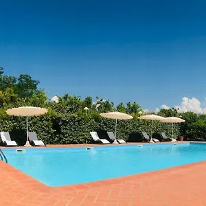 https://villa-lavinia-bb.it-tuscanyhotel.com
