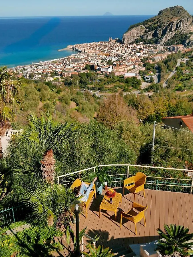 Bed and Breakfast Al 33 Giri Cefalù 0*,  Italien